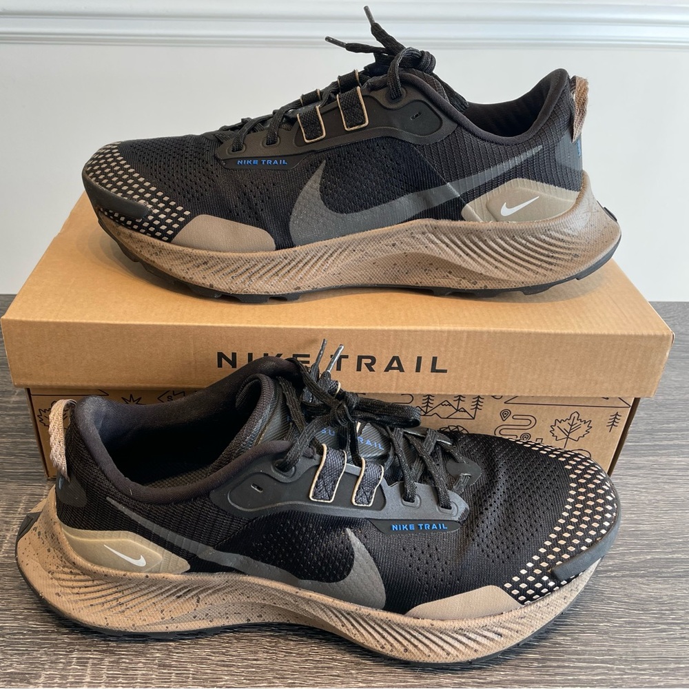 Nike Zoom Pegasus Trail 3 men size 10.5 running shoes great condition